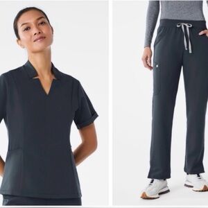 FIG’s NWT’s Dark Harbor Scrub Set!